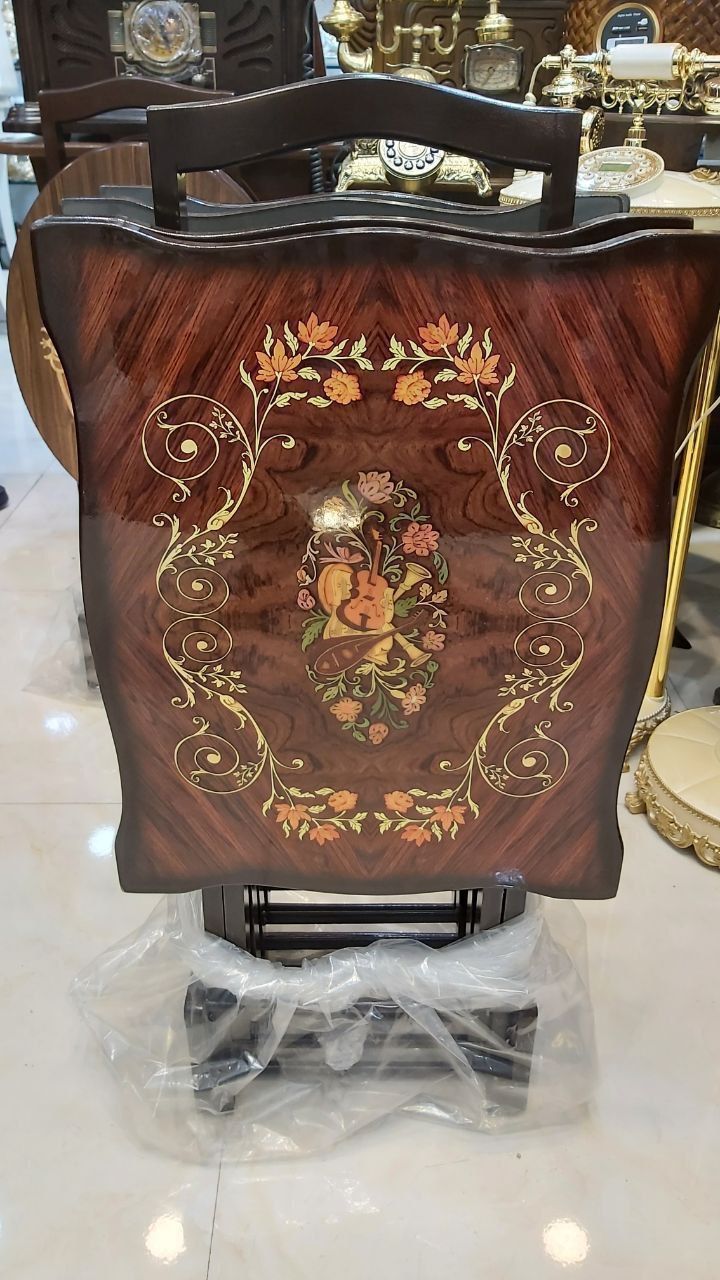 میز عسلی تاشو پولیشی 4 تیکه طرح گیتار _ میز عسلی تاشو _ میز 4 تیکه قهوه ای